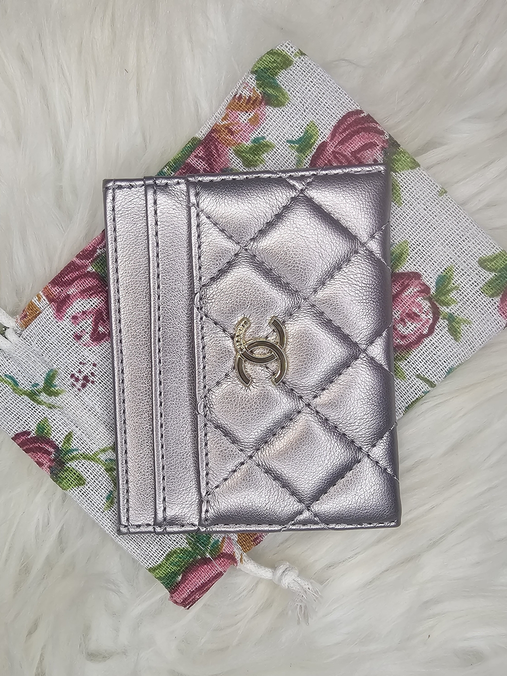 Quilted Metallic Card Wallet
